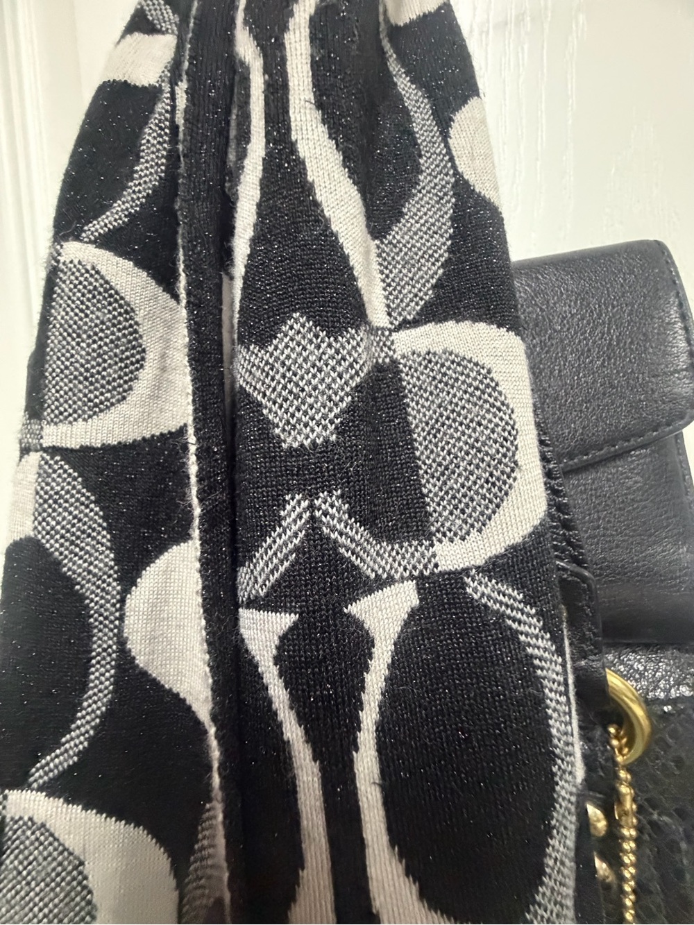 Black and White Women's Shoulder Bag with Patterned Scarf